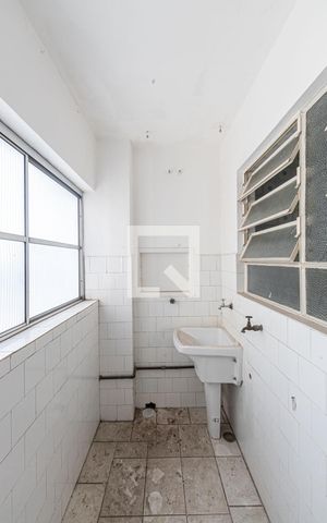 Apartamento para alugar com 70m², 2 quartos e sem vaga Apartamento para alugar com 70m², 2 quartos e sem vagaÁrea de Serviço