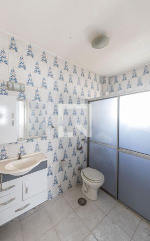 Apartamento para alugar com 70m², 2 quartos e sem vaga Apartamento para alugar com 70m², 2 quartos e sem vagaBanheiro Social