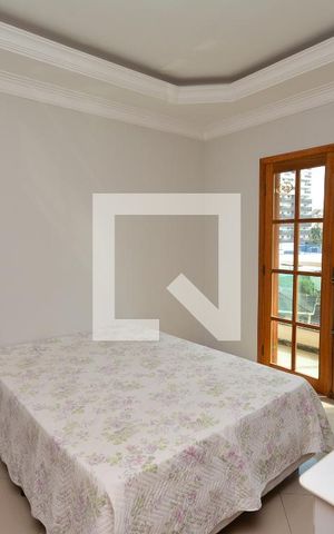 Casa à venda com 254m², 3 quartos e 5 vagas Casa à venda com 254m², 3 quartos e 5 vagasSuíte 2