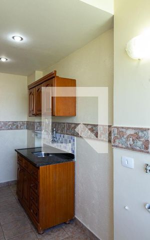 Apartamento à venda com 65m², 2 quartos e 1 vaga Apartamento à venda com 65m², 2 quartos e 1 vagaCozinha