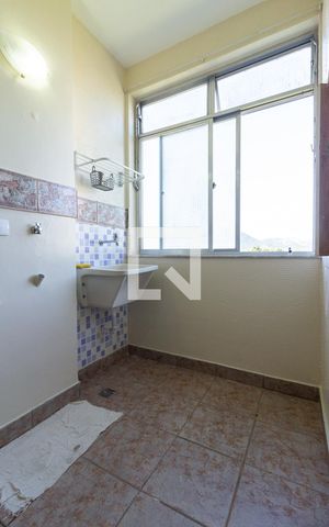 Apartamento à venda com 65m², 2 quartos e 1 vaga Apartamento à venda com 65m², 2 quartos e 1 vagaÁrea de Serviço