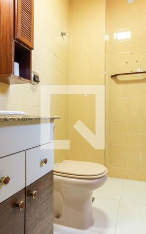 Apartamento à venda com 65m², 2 quartos e 1 vaga Apartamento à venda com 65m², 2 quartos e 1 vagaDetalhe do Banheiro