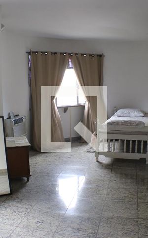 Casa à venda com 450m², 5 quartos e 5 vagasQuarto 5 - Suíte