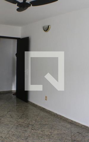 Casa à venda com 450m², 5 quartos e 5 vagasQuarto 4