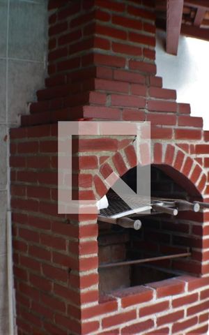 Casa à venda com 450m², 5 quartos e 5 vagasChurrasqueira