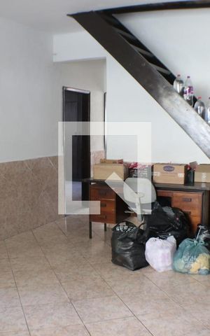 Casa à venda com 450m², 5 quartos e 5 vagasSala