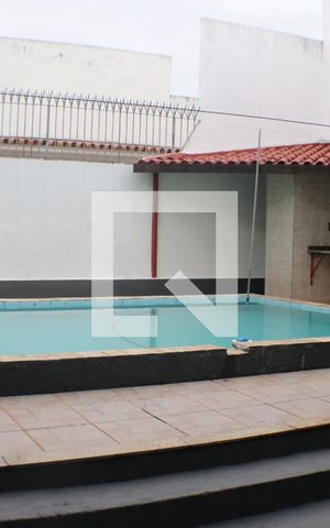 Casa à venda com 450m², 5 quartos e 5 vagasPiscina