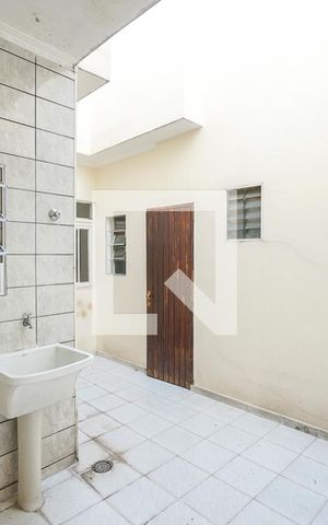 Apartamento para alugar com 80m², 2 quartos e sem vaga Apartamento para alugar com 80m², 2 quartos e sem vagaÁrea de serviço