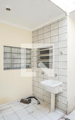 Apartamento para alugar com 80m², 2 quartos e sem vaga Apartamento para alugar com 80m², 2 quartos e sem vagaÁrea de serviço