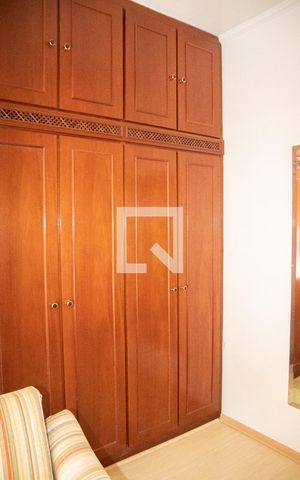 Casa à venda com 360m², 3 quartos e 6 vagasCloset do quarto 1