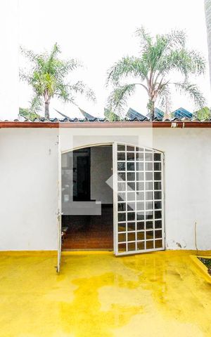 Casa à venda com 140m², 2 quartos e 2 vagas Casa à venda com 140m², 2 quartos e 2 vagasQuintal