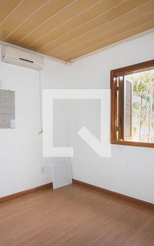 Casa à venda com 160m², 3 quartos e 5 vagas Casa à venda com 160m², 3 quartos e 5 vagasQuarto 2
