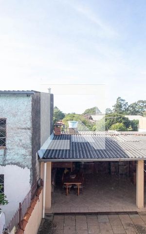 Casa à venda com 160m², 3 quartos e 5 vagas Casa à venda com 160m², 3 quartos e 5 vagasVista