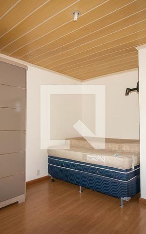 Casa à venda com 160m², 3 quartos e 5 vagas Casa à venda com 160m², 3 quartos e 5 vagasQuarto 2