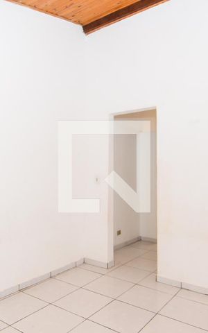 Casa de condomínio para alugar com 34m², 1 quarto e sem vagaQuarto 