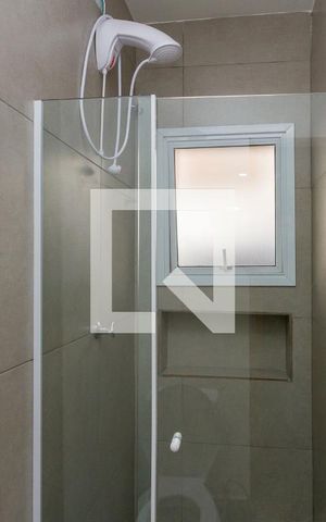 Casa para alugar com 160m², 3 quartos e 2 vagas Casa para alugar com 160m², 3 quartos e 2 vagasBanheiro da Suíte 2