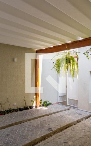 Casa para alugar com 160m², 3 quartos e 2 vagas Casa para alugar com 160m², 3 quartos e 2 vagasGaragem
