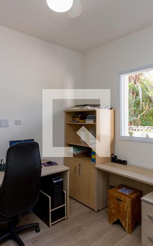 Casa para alugar com 160m², 3 quartos e 2 vagas Casa para alugar com 160m², 3 quartos e 2 vagasSuíte 2