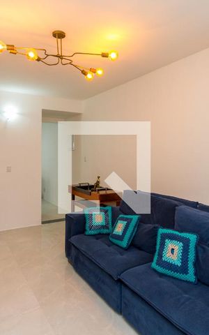 Casa para alugar com 160m², 3 quartos e 2 vagas Casa para alugar com 160m², 3 quartos e 2 vagasSala
