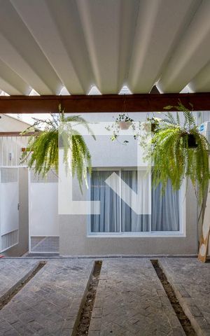 Casa para alugar com 160m², 3 quartos e 2 vagas Casa para alugar com 160m², 3 quartos e 2 vagasGaragem