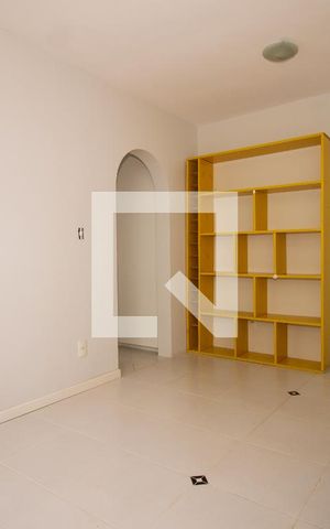 Apartamento à venda com 43m², 1 quarto e sem vaga