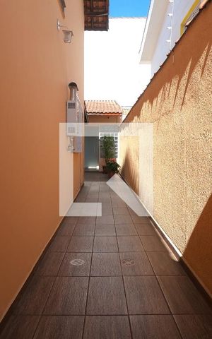 Casa à venda com 156m², 2 quartos e 2 vagasCorredor Externo