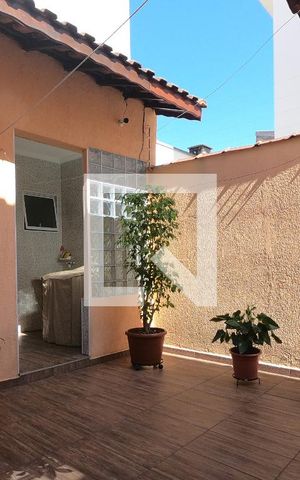 Casa à venda com 156m², 2 quartos e 2 vagasChurrasqueira