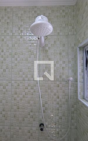 Casa à venda com 156m², 2 quartos e 2 vagasBanheiro de Serviço