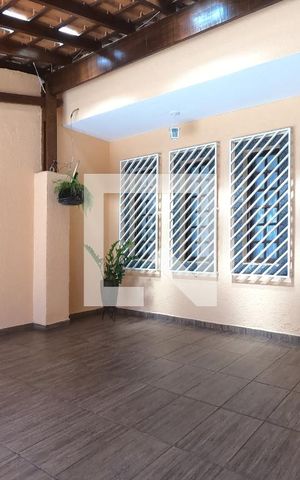Casa à venda com 156m², 2 quartos e 2 vagasGaragem