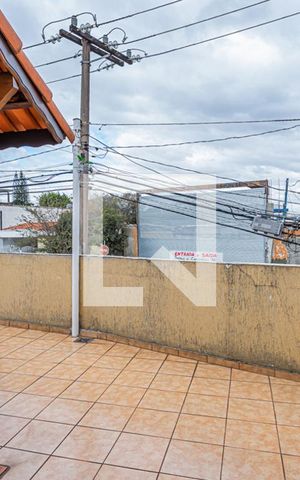 Casa à venda com 203m², 2 quartos e 5 vagas Casa à venda com 203m², 2 quartos e 5 vagasVista Quarto