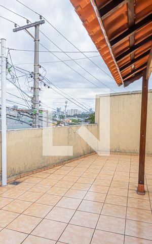 Casa à venda com 203m², 2 quartos e 5 vagas Casa à venda com 203m², 2 quartos e 5 vagasChurrasqueira