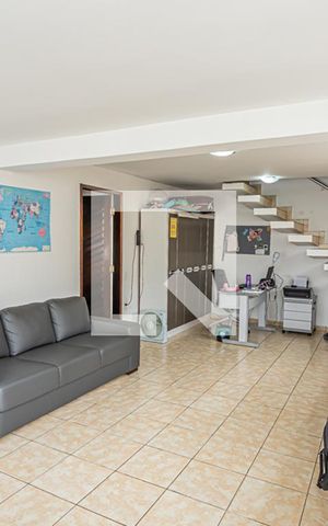 Casa à venda com 203m², 2 quartos e 5 vagas Casa à venda com 203m², 2 quartos e 5 vagasSala 2