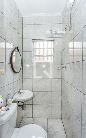 Casa à venda com 203m², 2 quartos e 5 vagas Casa à venda com 203m², 2 quartos e 5 vagasBanheiro suite