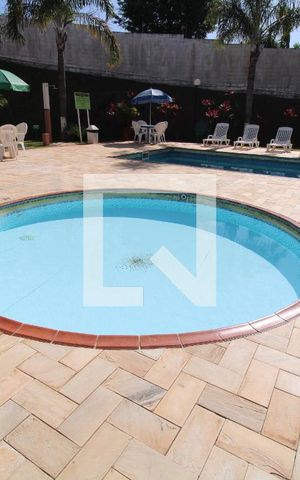 Apartamento para alugar com 58m², 2 quartos e 1 vagaÁrea comum - Piscina