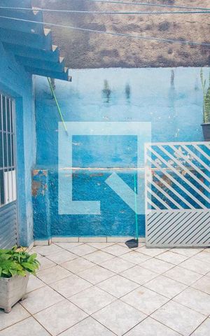 Casa à venda com 183m², 4 quartos e 4 vagasarea de serviço