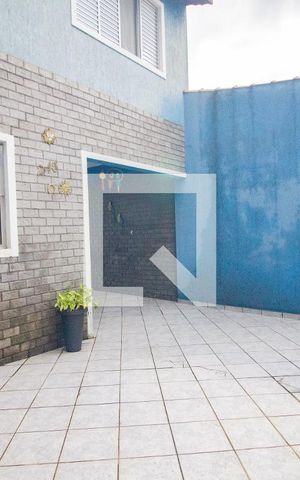 Casa à venda com 183m², 4 quartos e 4 vagasgaragem