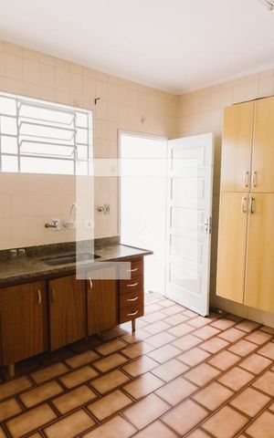 Casa para alugar com 154m², 2 quartos e 1 vaga Casa para alugar com 154m², 2 quartos e 1 vagaCozinha