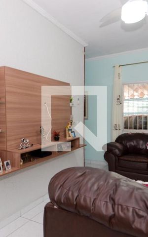 Casa à venda com 207m², 4 quartos e 3 vagasSala