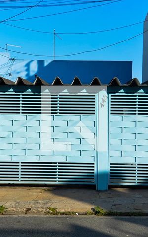Casa à venda com 207m², 4 quartos e 3 vagasFachada