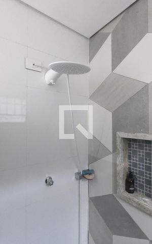 Casa à venda com 300m², 3 quartos e 5 vagasBanheiro da Suíte 2