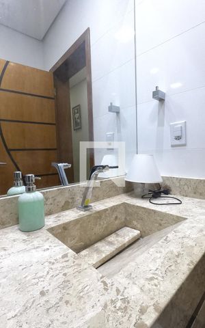 Casa à venda com 300m², 3 quartos e 5 vagasBanheiro