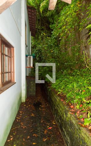 Casa de condomínio à venda com 500m², 5 quartos e 3 vagas Casa de condomínio à venda com 500m², 5 quartos e 3 vagasCozinha detalhe