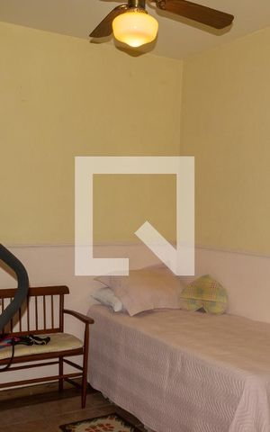 Casa de condomínio à venda com 500m², 5 quartos e 3 vagas Casa de condomínio à venda com 500m², 5 quartos e 3 vagasQuarto 3 - Suíte