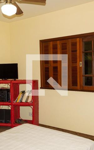 Casa de condomínio à venda com 500m², 5 quartos e 3 vagas Casa de condomínio à venda com 500m², 5 quartos e 3 vagasQuarto 5- Suíte