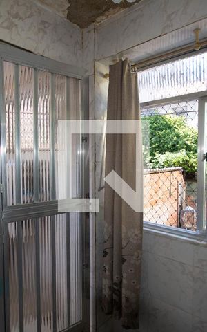 Casa à venda com 100m², 1 quarto e 2 vagas Casa à venda com 100m², 1 quarto e 2 vagasÁrea de Serviço