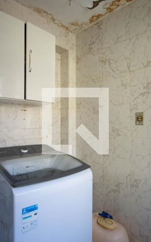Casa à venda com 100m², 1 quarto e 2 vagas Casa à venda com 100m², 1 quarto e 2 vagasÁrea de Serviço
