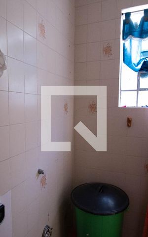 Casa à venda com 100m², 1 quarto e 2 vagas Casa à venda com 100m², 1 quarto e 2 vagasBanheiro