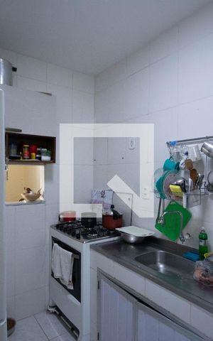Casa à venda com 100m², 1 quarto e 2 vagas Casa à venda com 100m², 1 quarto e 2 vagasCozinha