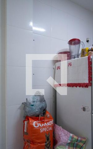 Casa à venda com 100m², 1 quarto e 2 vagas Casa à venda com 100m², 1 quarto e 2 vagasCozinha