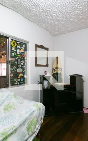 Casa à venda com 760m², 4 quartos e 2 vagas Casa à venda com 760m², 4 quartos e 2 vagasQuarto 4